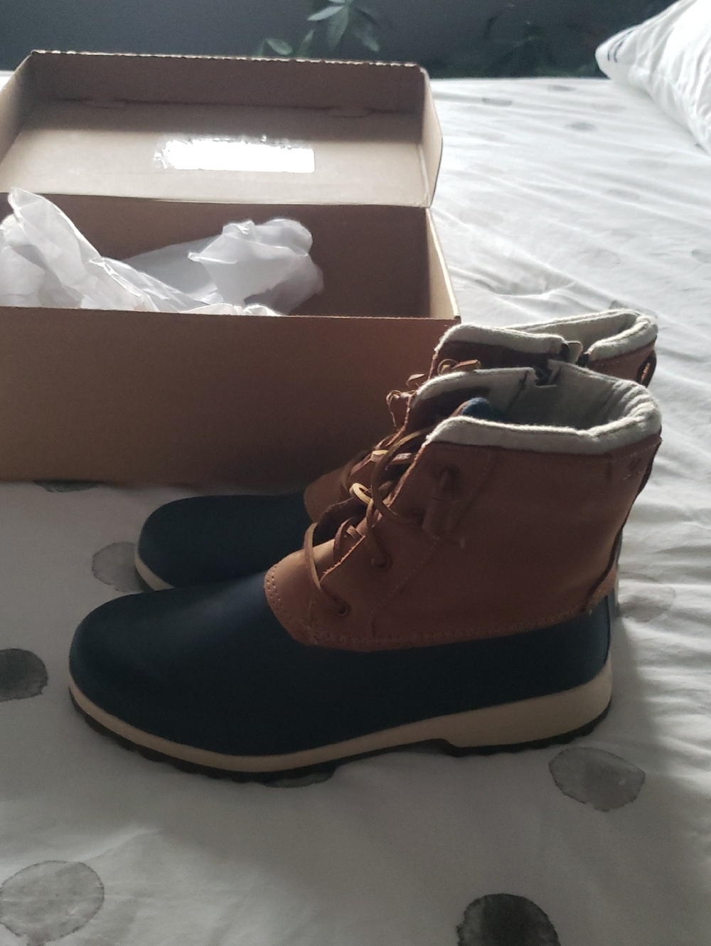 Sperry Maritime Navy and Tan Lace-Up Winter Boots